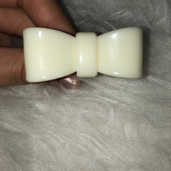 Bow Ring - Picture 3 of 4